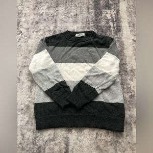 💜2/$20 H&M sweater size 4-6